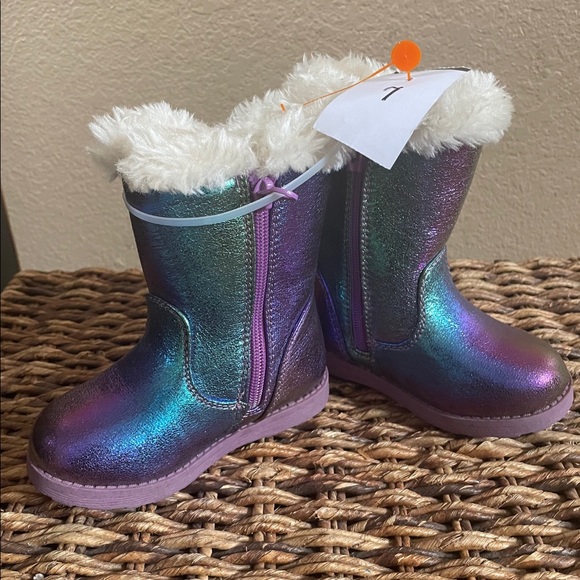 Cat & Jack Shoes Nwt Toddler Purple Holographic Winter Boots Sz 7